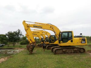 รถแม็คโครให้เช่า L 2